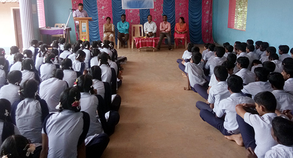 ಸರ್ವೆ ಎಸ್.ಜಿ.ಎಂ .ಪ್ರೌಢ ಶಾಲೆಯಲ್ಲಿ  ಎಂಪವರಿಂಗ್ ಯೂತ್ ಡೇ